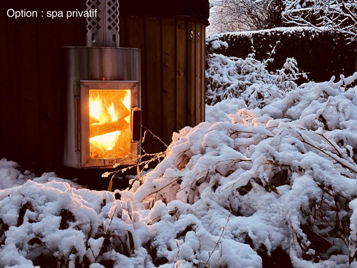 Les Valcaprimontoises Bed & Breakfast ชอดฟองเตน ภายนอก รูปภาพ