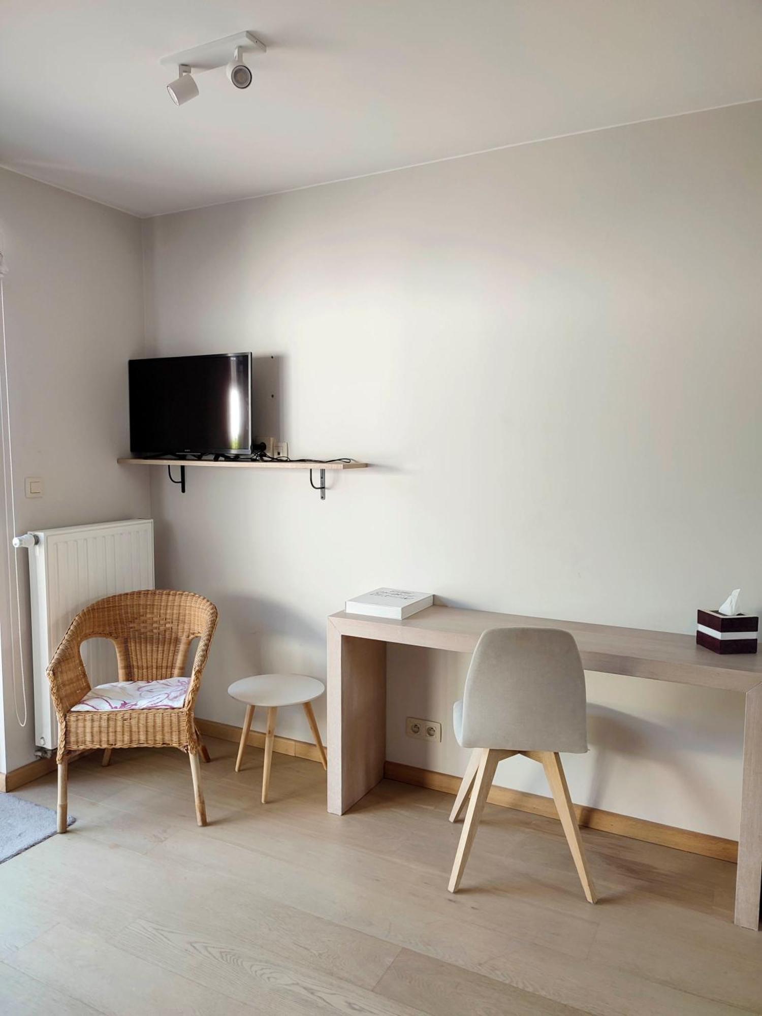 Les Valcaprimontoises Bed & Breakfast ชอดฟองเตน ภายนอก รูปภาพ