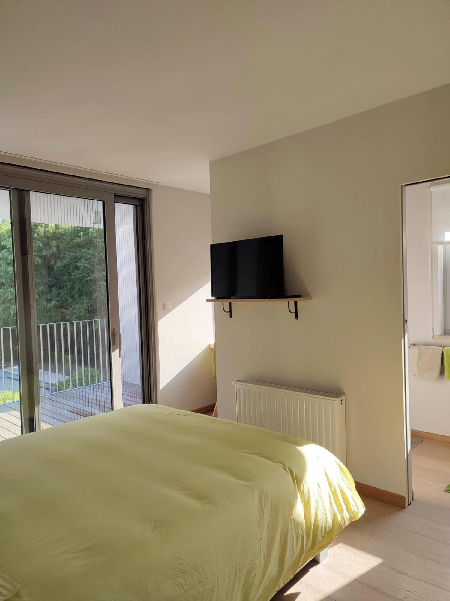 Les Valcaprimontoises Bed & Breakfast ชอดฟองเตน ภายนอก รูปภาพ